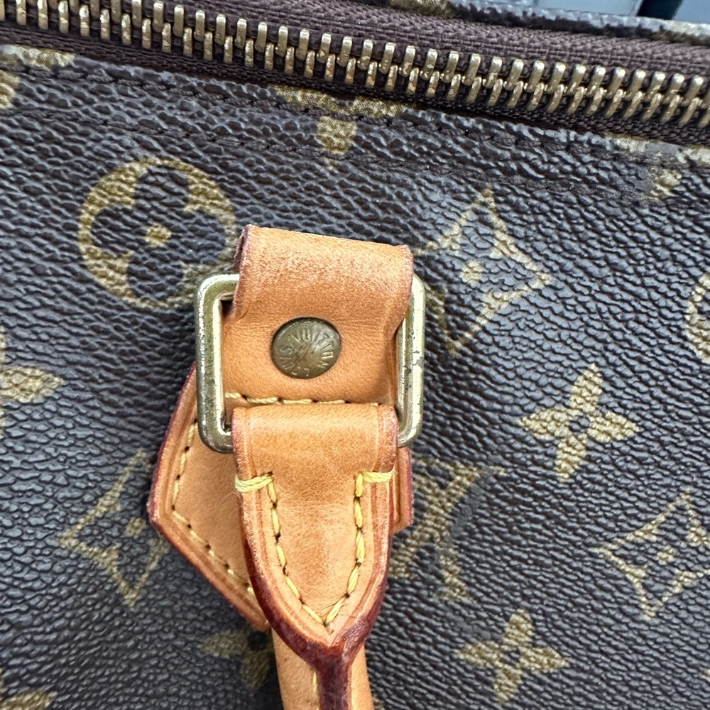 Louis Vuitton Vintage Speedy 30 - Picture 7 of 11